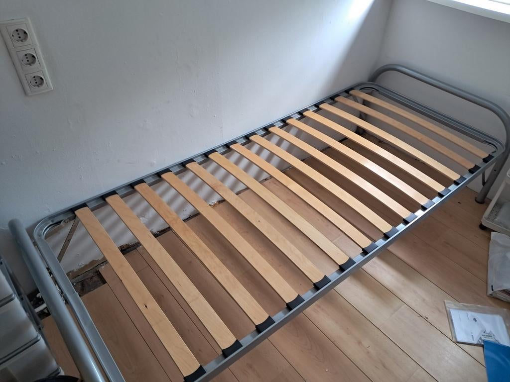 1 persoonsbed, Huis en Inrichting, Slaapkamer | Bedden, Ophalen, Gebruikt, 90 cm, Eenpersoons