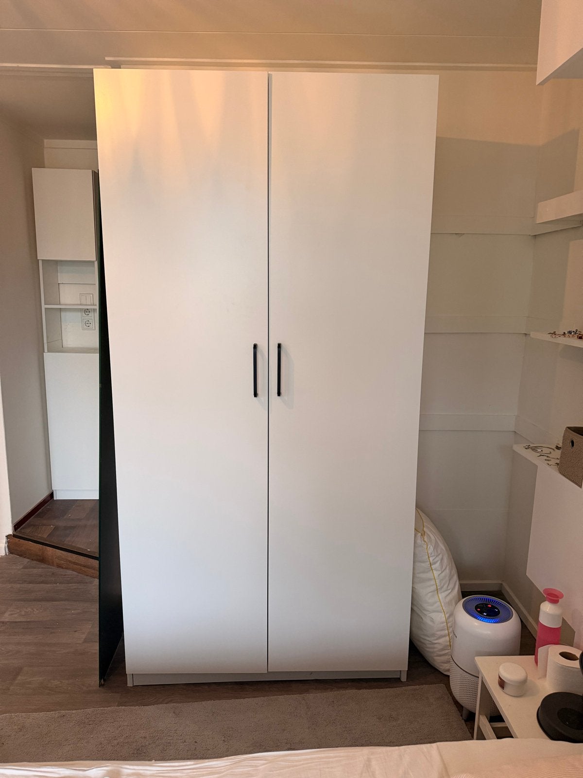 Twee witte deuren en zwarte handgrepen ikea, Ophalen, 100 tot 150 cm, 50 tot 100 cm, Zo goed als nieuw