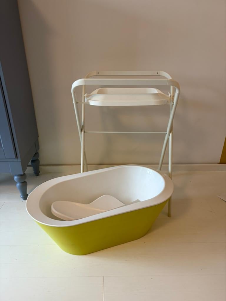 Hoppop babybad op standaard, Ophalen, Zo goed als nieuw, Badje