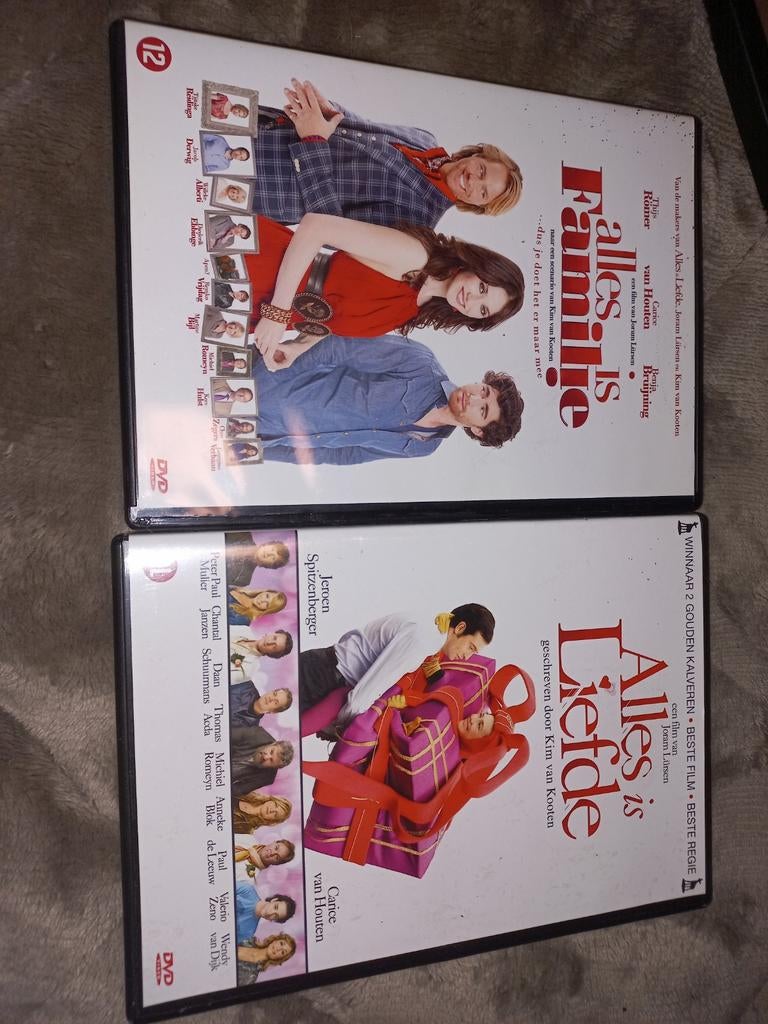 2 DVD's: Alles is Liefde & Alles is Familie, Vanaf 12 jaar, Ophalen of Verzenden, Zo goed als nieuw, Overige genres
