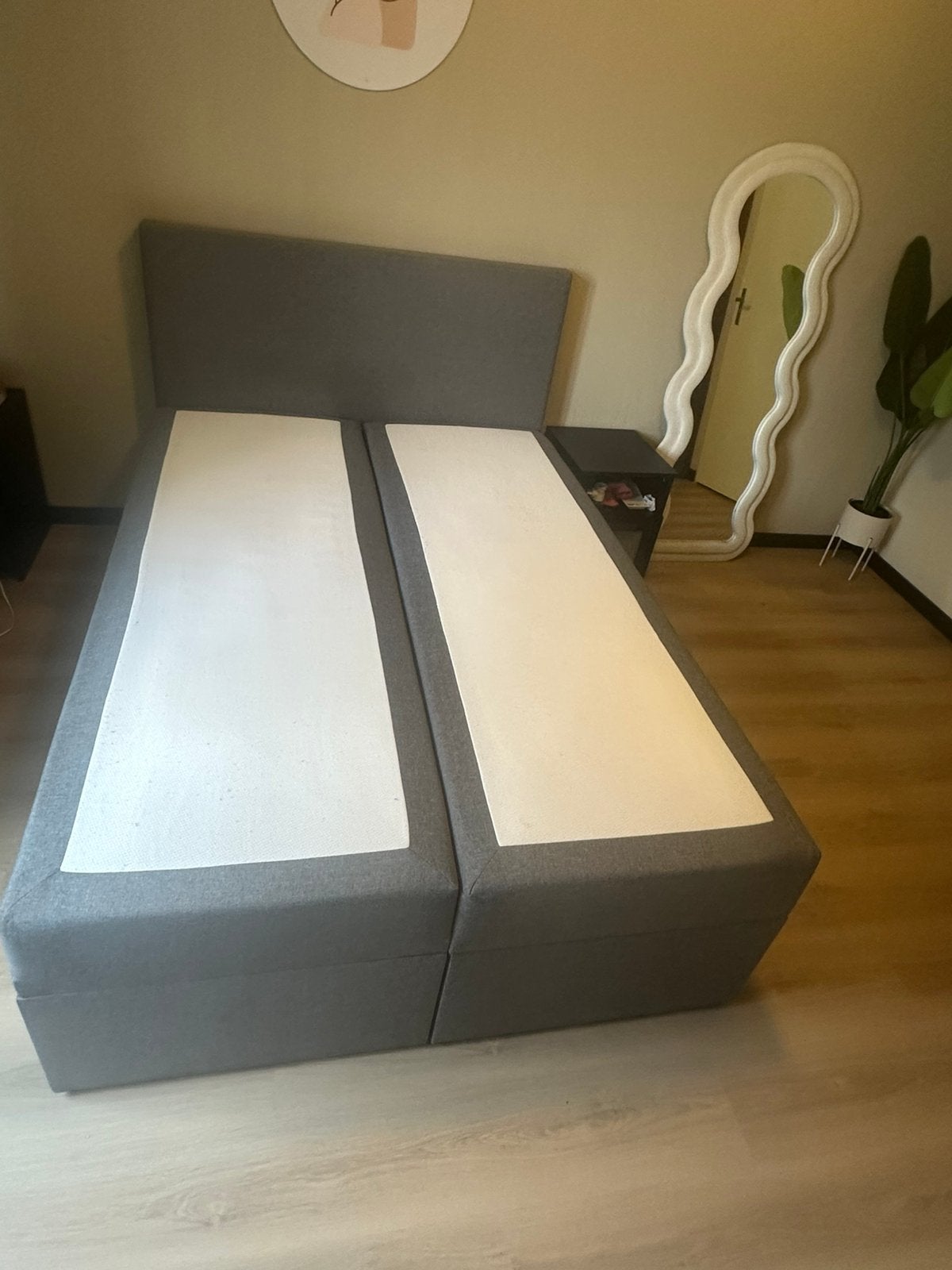 Boxspring 140 x 200 cm te koop – €100, Huis en Inrichting, Ophalen, Tweepersoons, 140 cm, Zo goed als nieuw