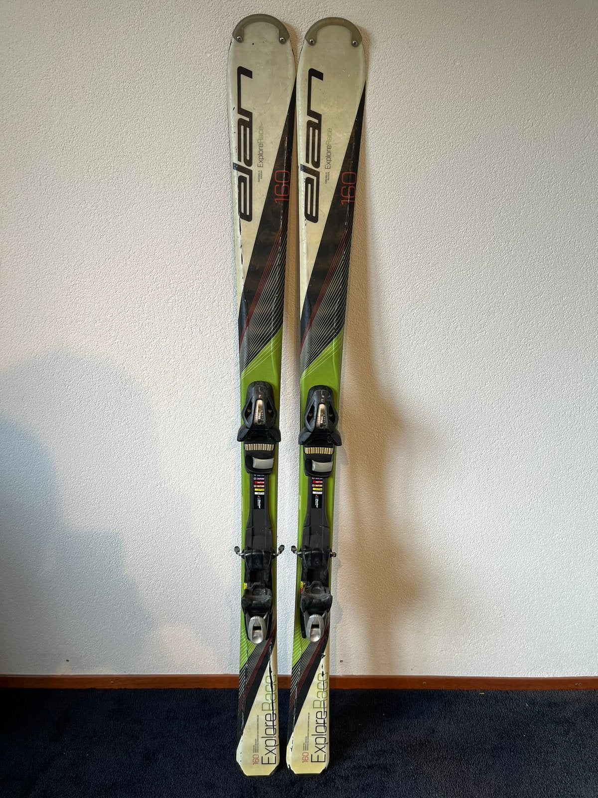 Elan skis 160cm, 160 tot 180 cm, Zo goed als nieuw, Carve, Skiën