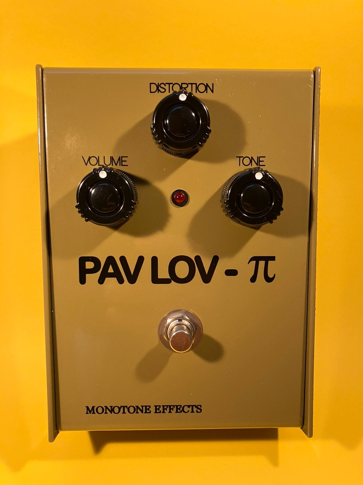 Monotoneeffects PAV LOV green russian big muff, Muziek en Instrumenten, Ophalen of Verzenden, Nieuw