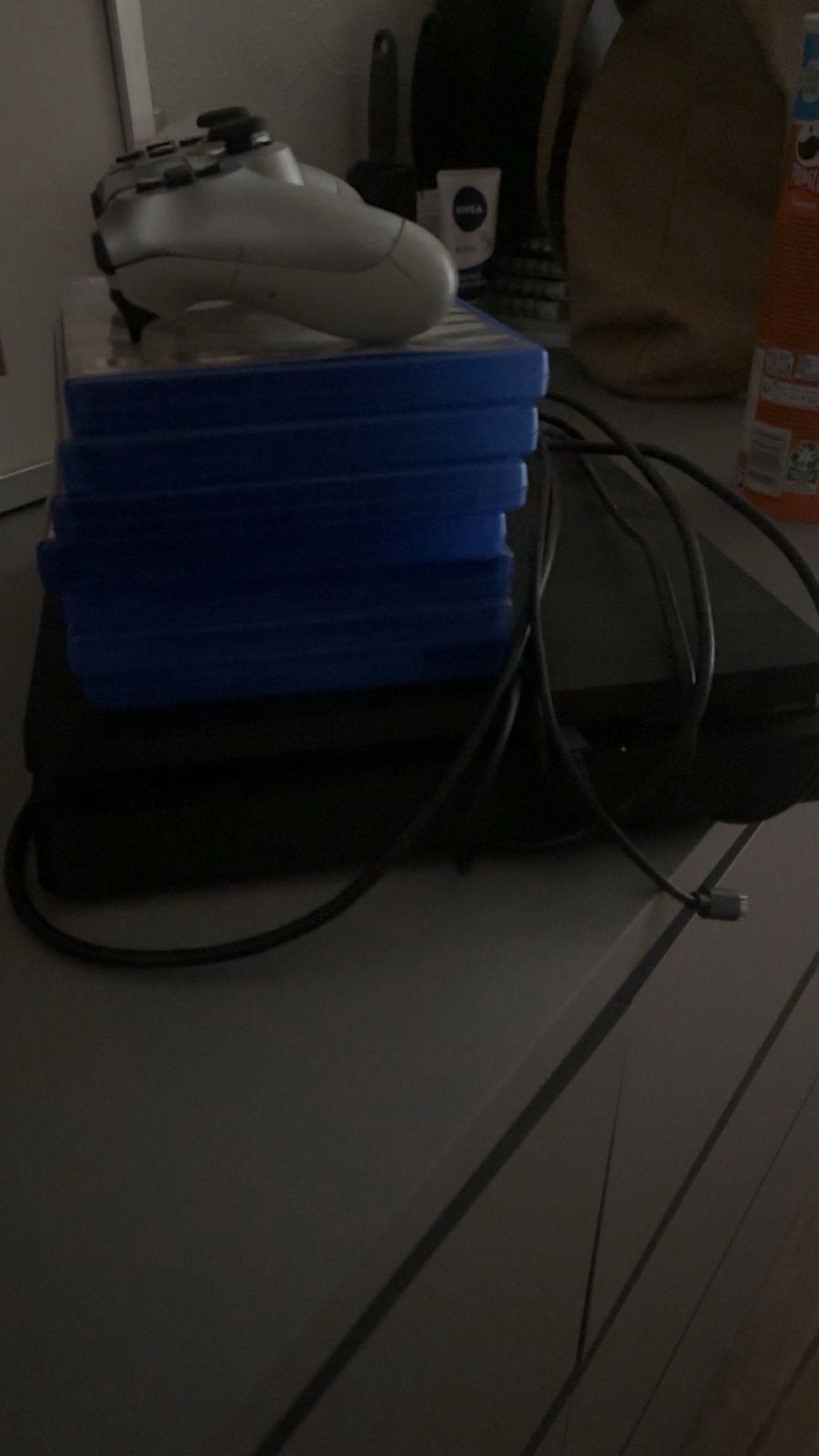 Playstation 4, Huis en Inrichting, Emmers, Ophalen of Verzenden, Gebruikt, Kunststof
