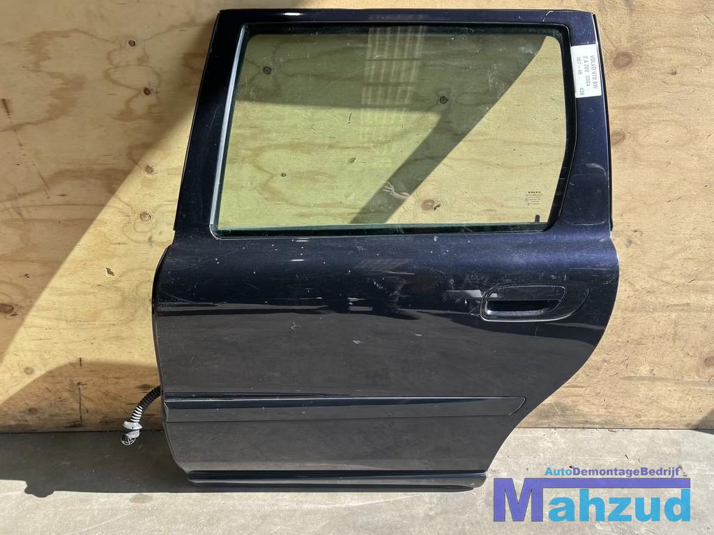 VOLVO V70 Blauw 46746 Links achter deur 1999-2007, Auto-onderdelen, Carrosserie en Plaatwerk, Gebruikt, Gunnar Engellaus vag 8
405 31  Gothenburg, SE