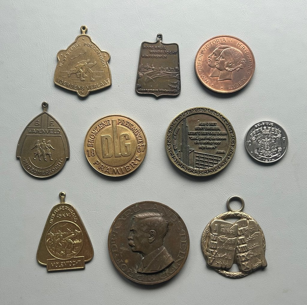 Medailles/Penningen lot 10 stuks (3), Ophalen, Buitenland, Bankbiljetten