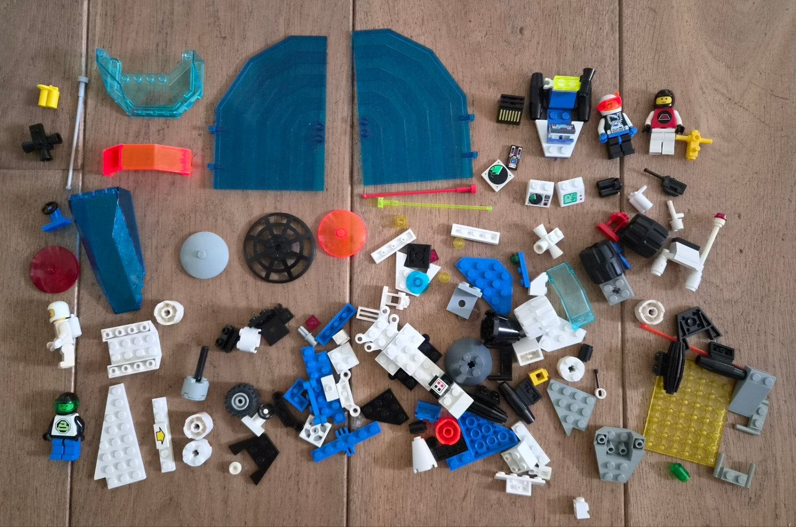 Partijtje LEGO Space onderdelen en minifiguren, Ophalen of Verzenden