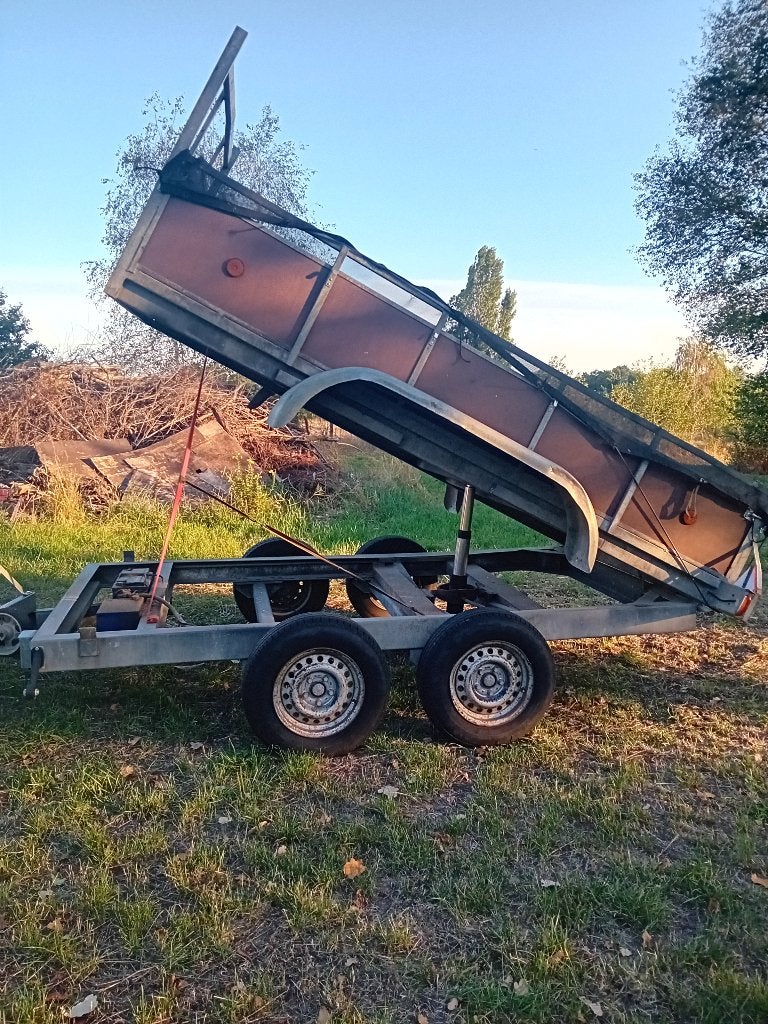 Elektrische kipper aanhanger, Ophalen