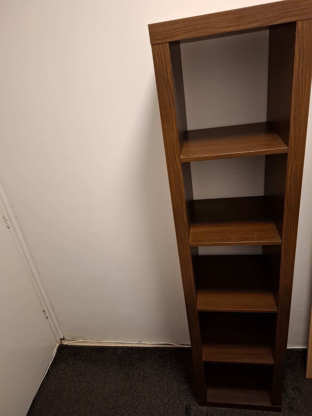 Zo goed als nieuwe smalle boekenkast - 185x45x39 cm, Met plank(en), Minder dan 50 cm, Ophalen of Verzenden, Zo goed als nieuw