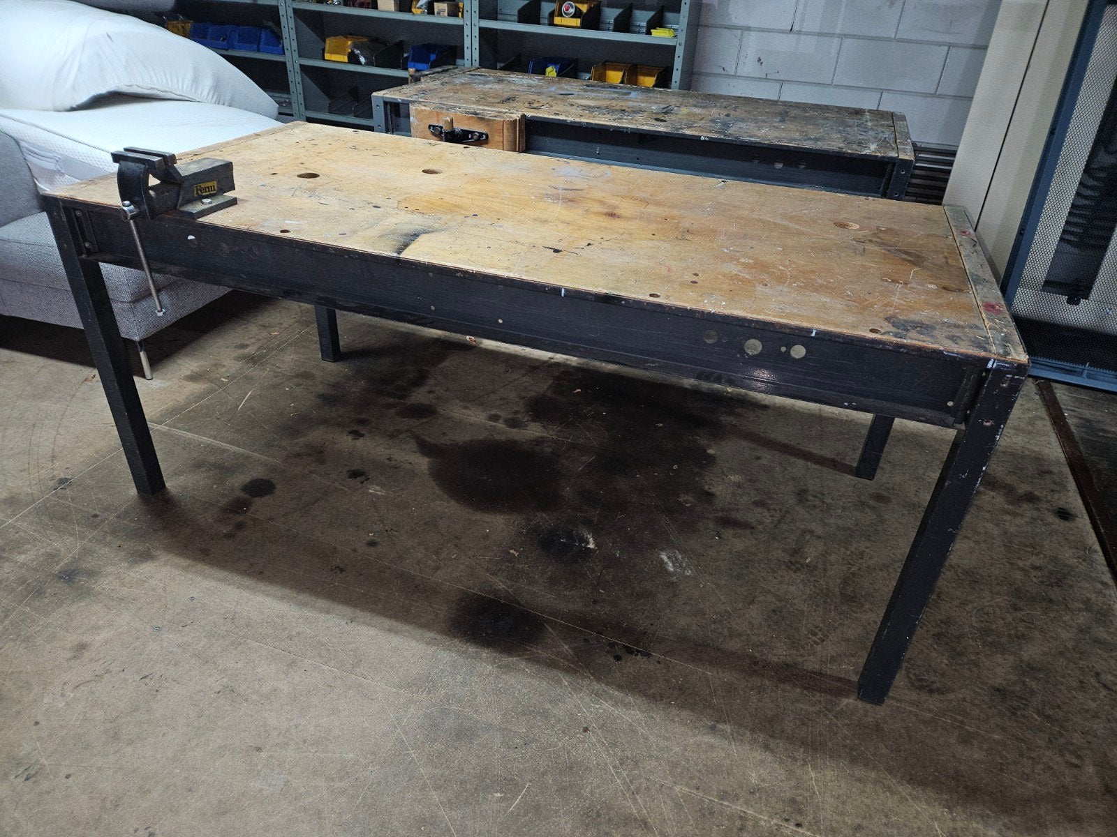 2x werkbank werktafel met bankschroef, Doe-het-zelf en Verbouw, Werkbanken, Ophalen, Gebruikt, Bankschroef