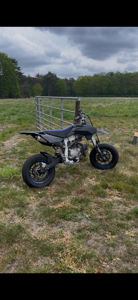 YCF 155cc sm pitbike (wegrace) stock, Fietsen en Brommers, Minibikes, Midibikes en Pitbikes, Ophalen of Verzenden, Pitbike