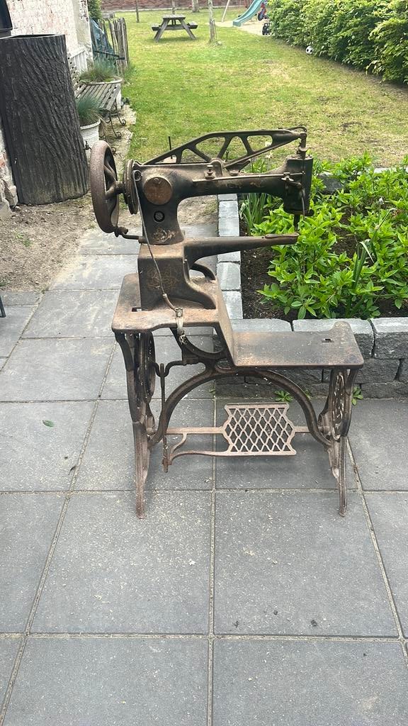Paardennaaimachine, Antiek en Kunst, Antiek | Naaimachines, Ophalen of Verzenden