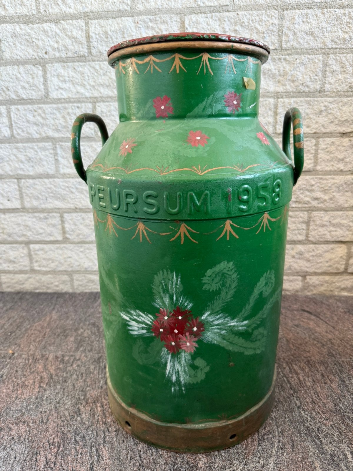 Nostalgie melkbus beschilderd in prachtige kleuren antiek, Ophalen, Zo goed als nieuw
