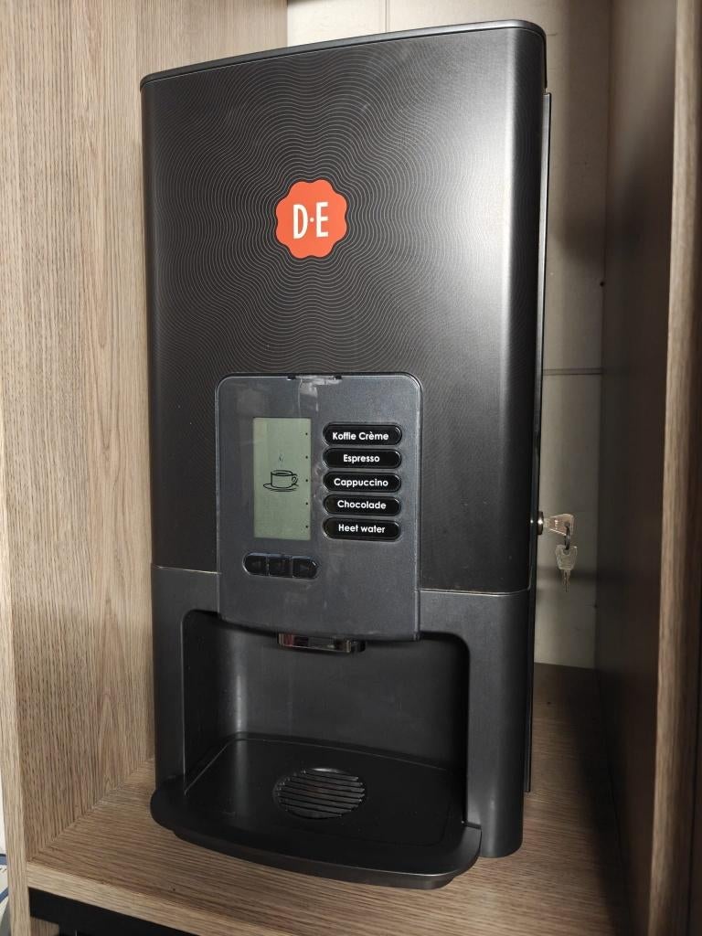 Douwe Egberts koffiemachine Bravilore, 10 kopjes of meer, Ophalen, Zo goed als nieuw, Koffiemachine