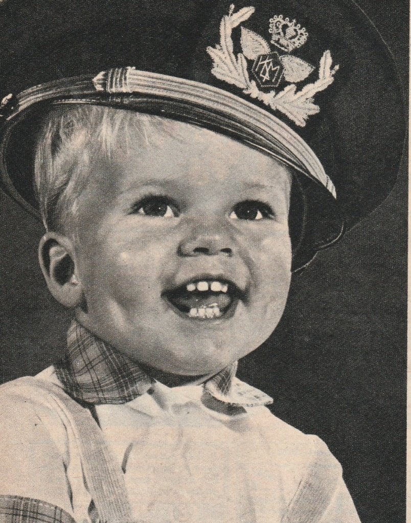 Retro reclame 1960 Fotografie knipsel  jongetje KLM pet, Verzenden, Overige typen