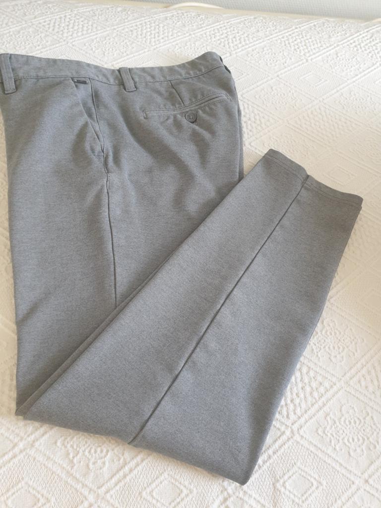 Only & Sons grijze pantalon - Maat W29/L34, Kleding | Heren, Broeken en Pantalons, Zo goed als nieuw, Maat 46 (S) of kleiner, Grijs