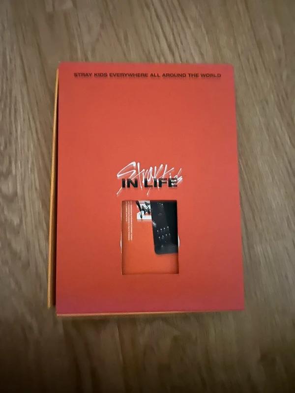 Stray Kids IN LIFE album met alle inclusies en freebies, Ophalen of Verzenden, Gebruikt