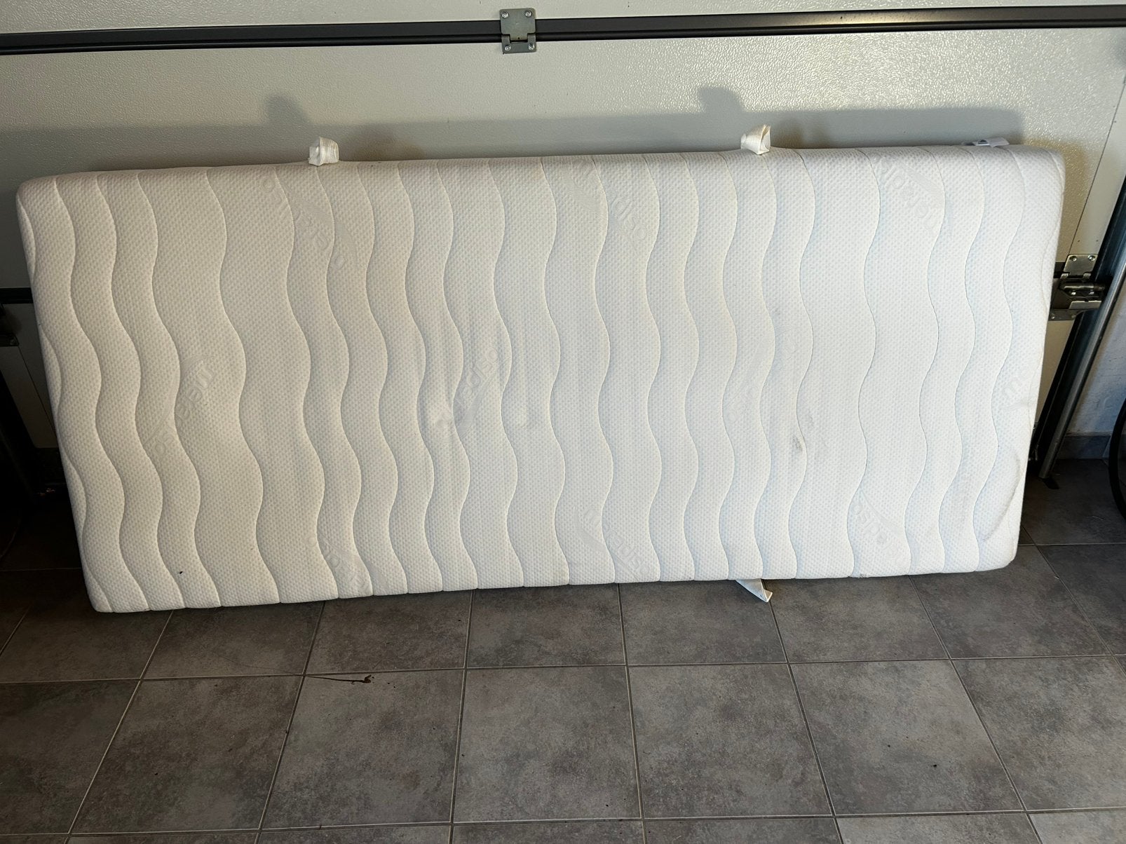 Matras 200 x 90 cm Meradiso, Ophalen, Gebruikt, 90 cm, Eenpersoons