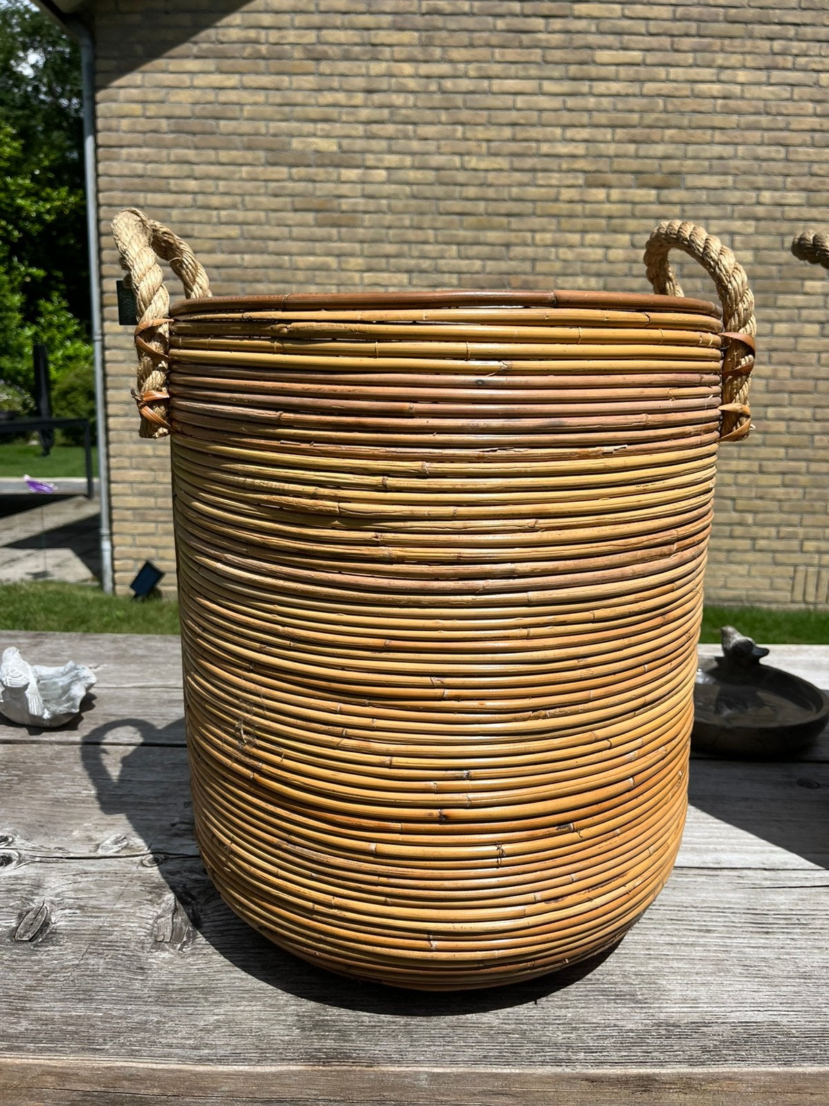 Bloempot basket rotan, Ophalen, Zo goed als nieuw