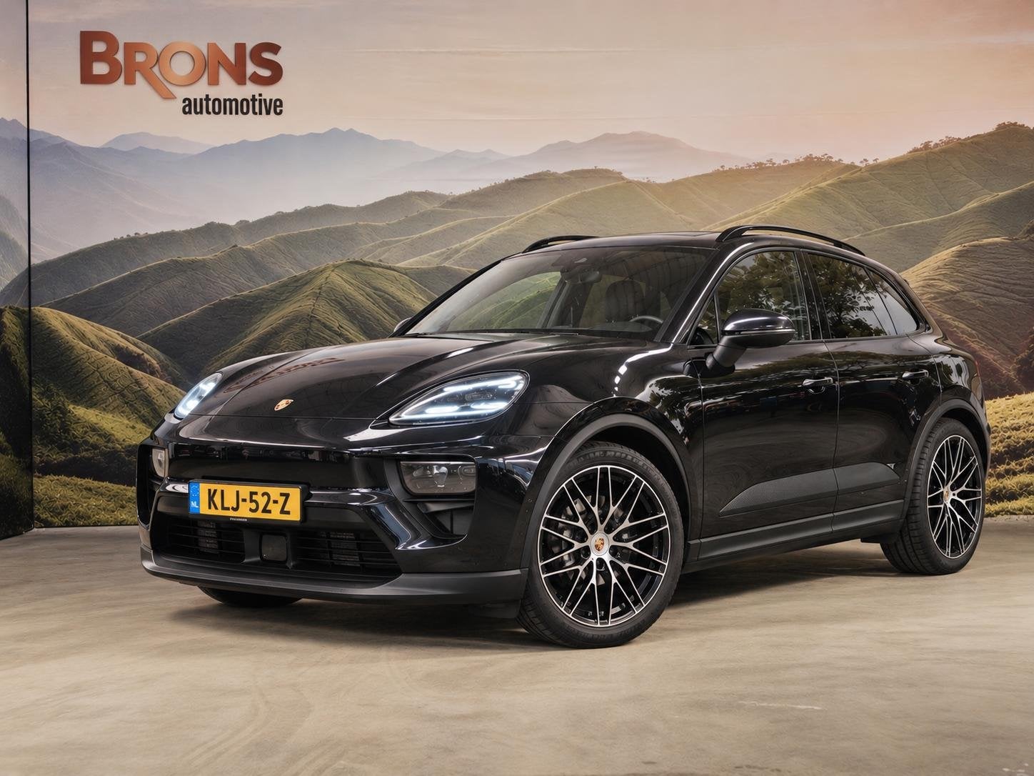 Porsche Macan 100 kWh Spyder 22 inc l luchtvering l Pano l M, Auto's, Automaat, Automatische klimaatregeling, Achterwielaandrijving