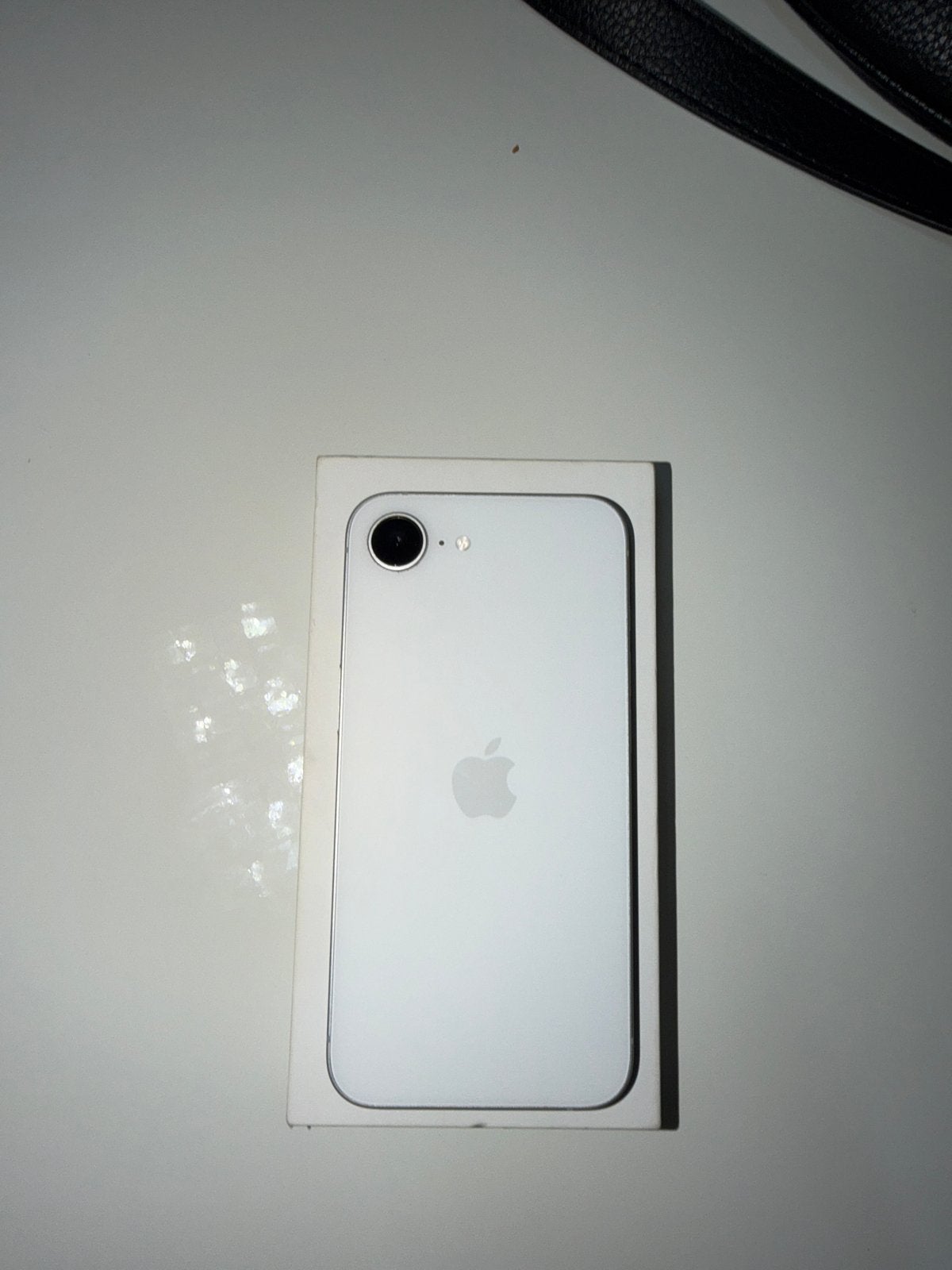 iPhone 16e - Zo goed als nieuw, 90% batterij