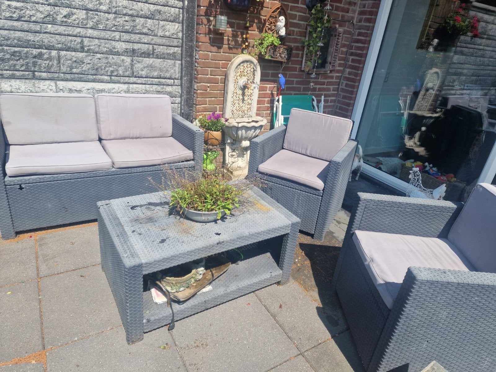 Gratis af te halen: Loungeset met beschadigingen, 4 zitplaatsen, Gebruikt, Ophalen of Verzenden, Bank