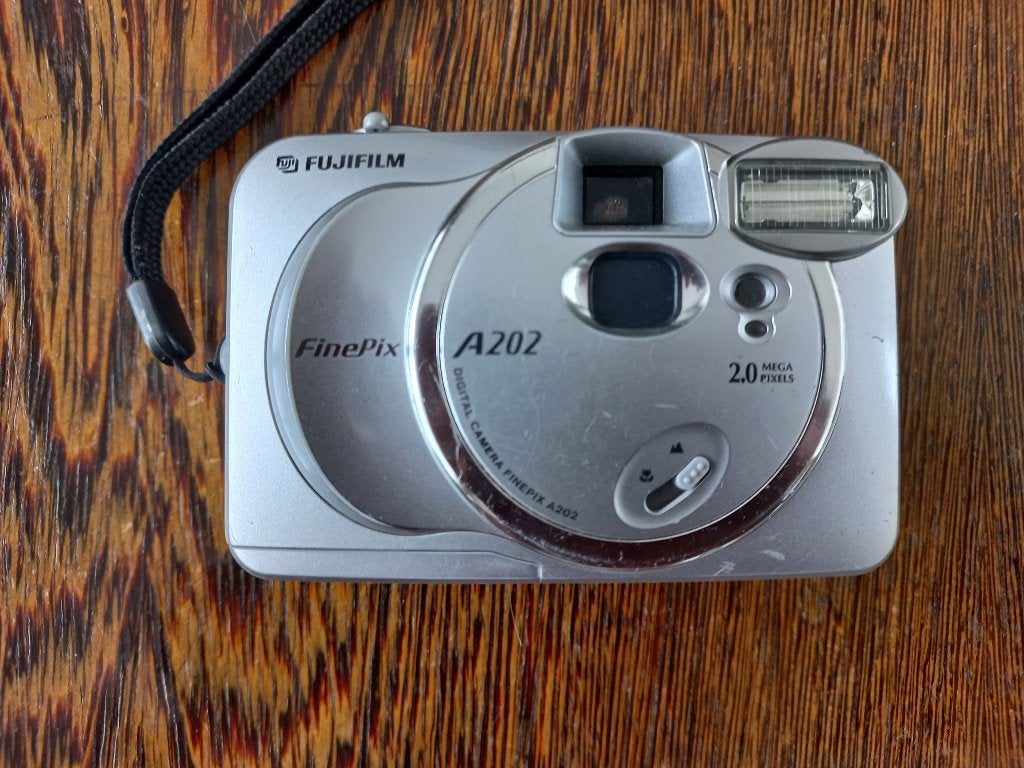 7.	Fujifilm Finepix A 202 Digital camera, Ingebouwde flitser, 2 megapixels, Handleiding, Ophalen of Verzenden