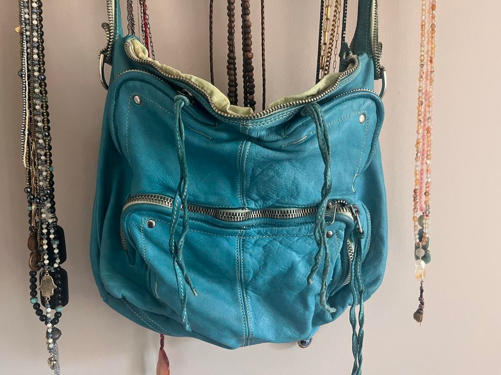 Zadig en voltaire turquoise leren  tas, Ophalen of Verzenden, Gebruikt, Blauw, Schoudertasje