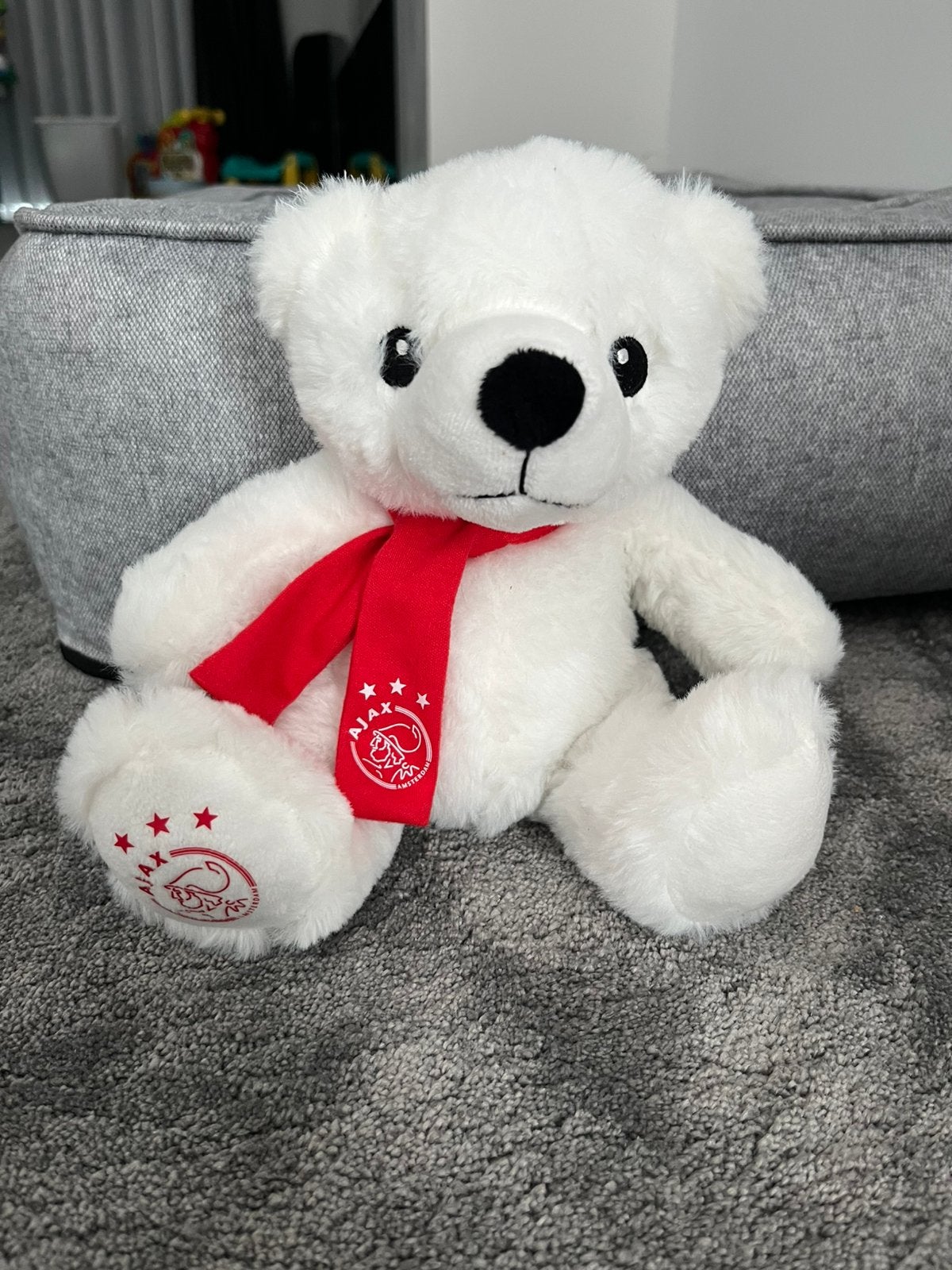 Ajax ice bear knuffelbeer, Ophalen of Verzenden, Zo goed als nieuw, Stoffen beer, Overige merken
