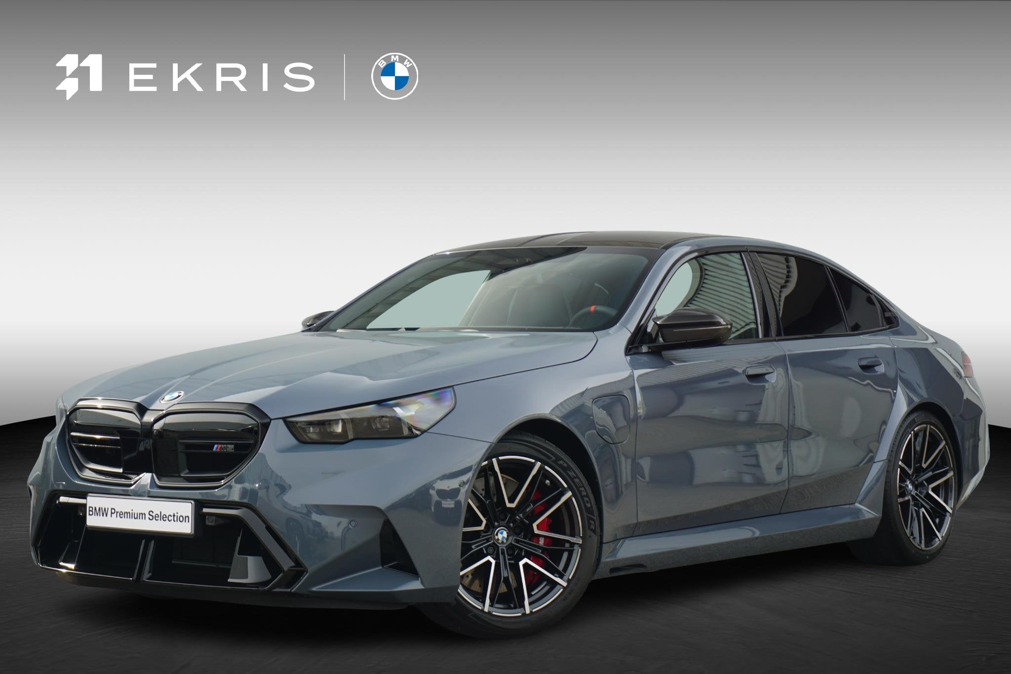BMW M5 Sedan | M Drive Professional | Comfort Pack, 4395 cc, 135 min, Vierwielaandrijving, Hybride Elektrisch/Benzine