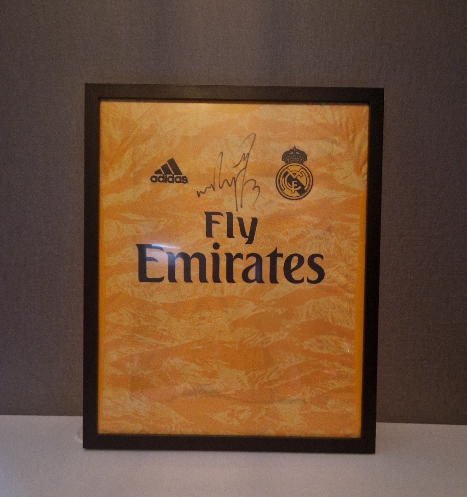 Gesingeerd Andriy Lunin shirt, Verzamelen, Sportartikelen en Voetbal, Ophalen, Nieuw, Buitenlandse clubs, Shirt