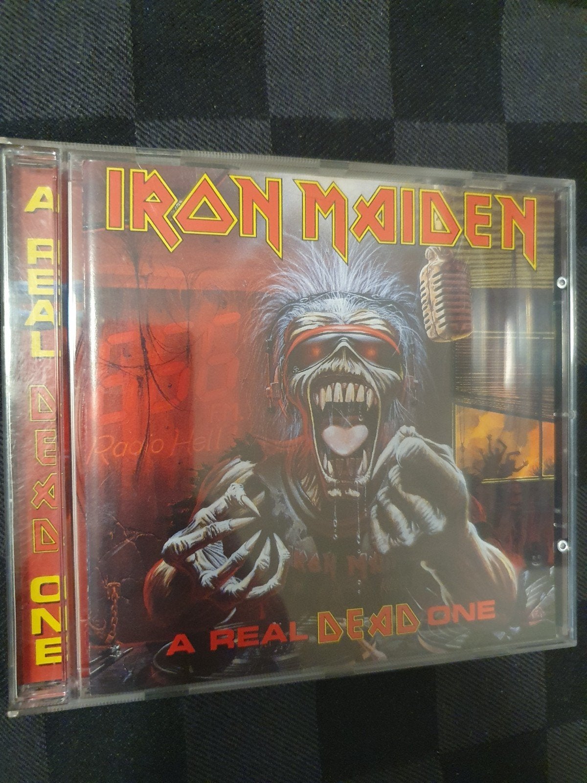 Iron maiden a real dead one, Verzenden, Gebruikt
