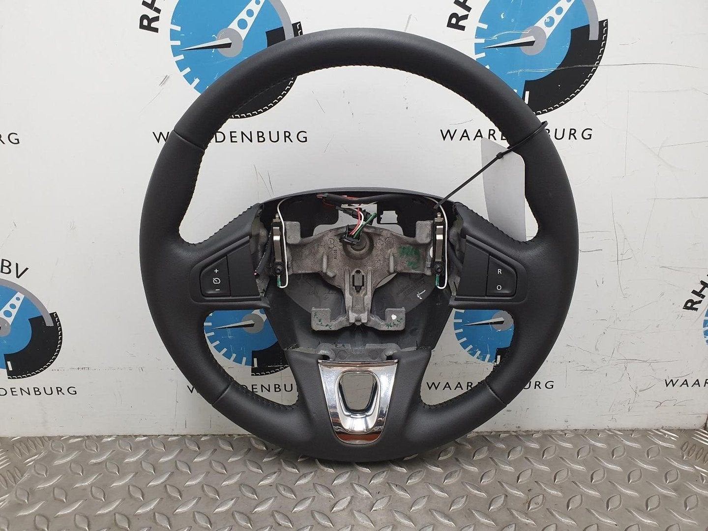 RENAULT MEGANE STUURWIEL 2014, Auto-onderdelen, Besturing, Ophalen of Verzenden, Gebruikt, Stiba lid