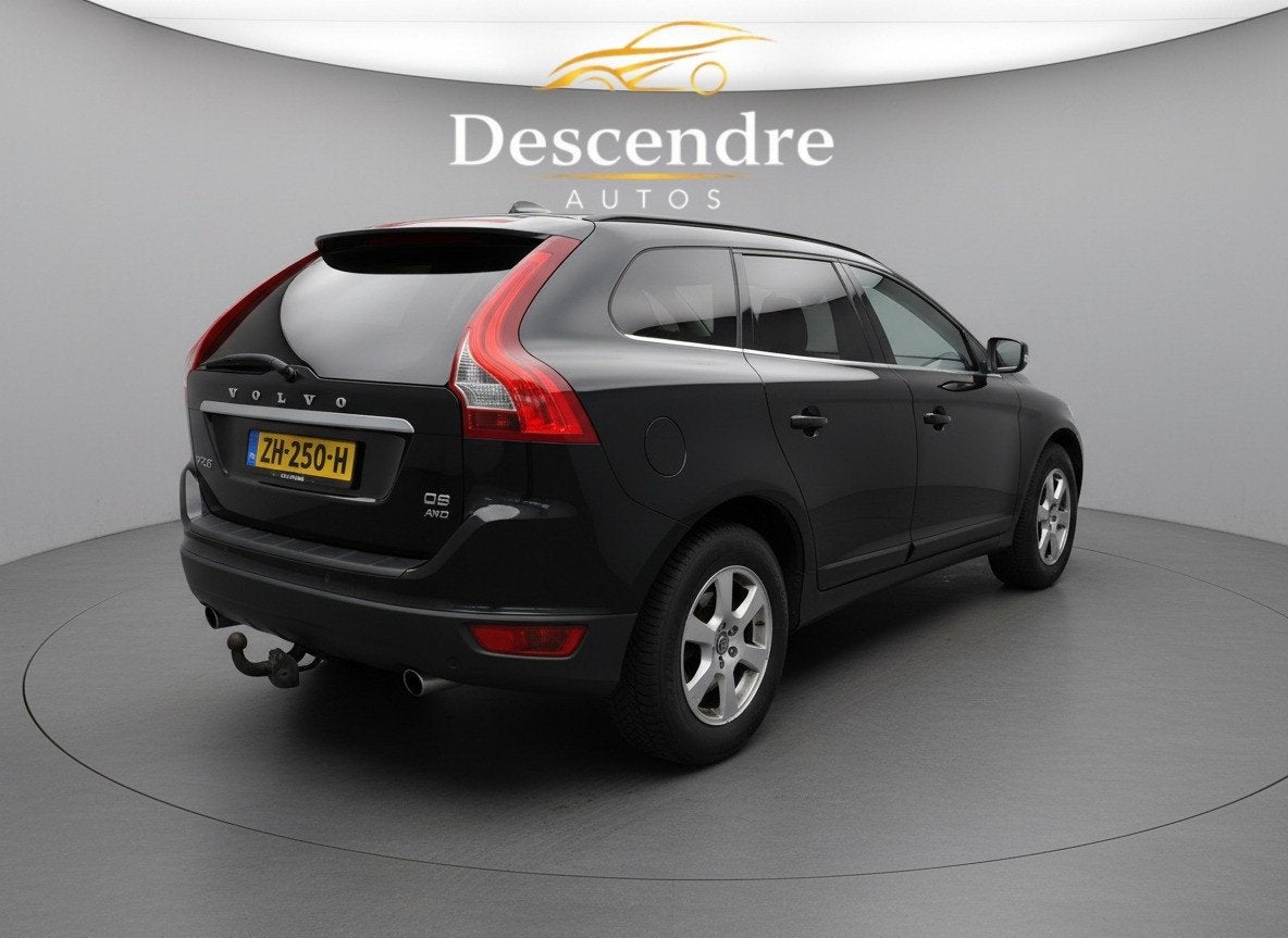 Volvo XC60 2.4D AWD Summum D3 (bj 2012), Auto's, Parkeersensor, Zwart, Leder, SUV of Terreinwagen