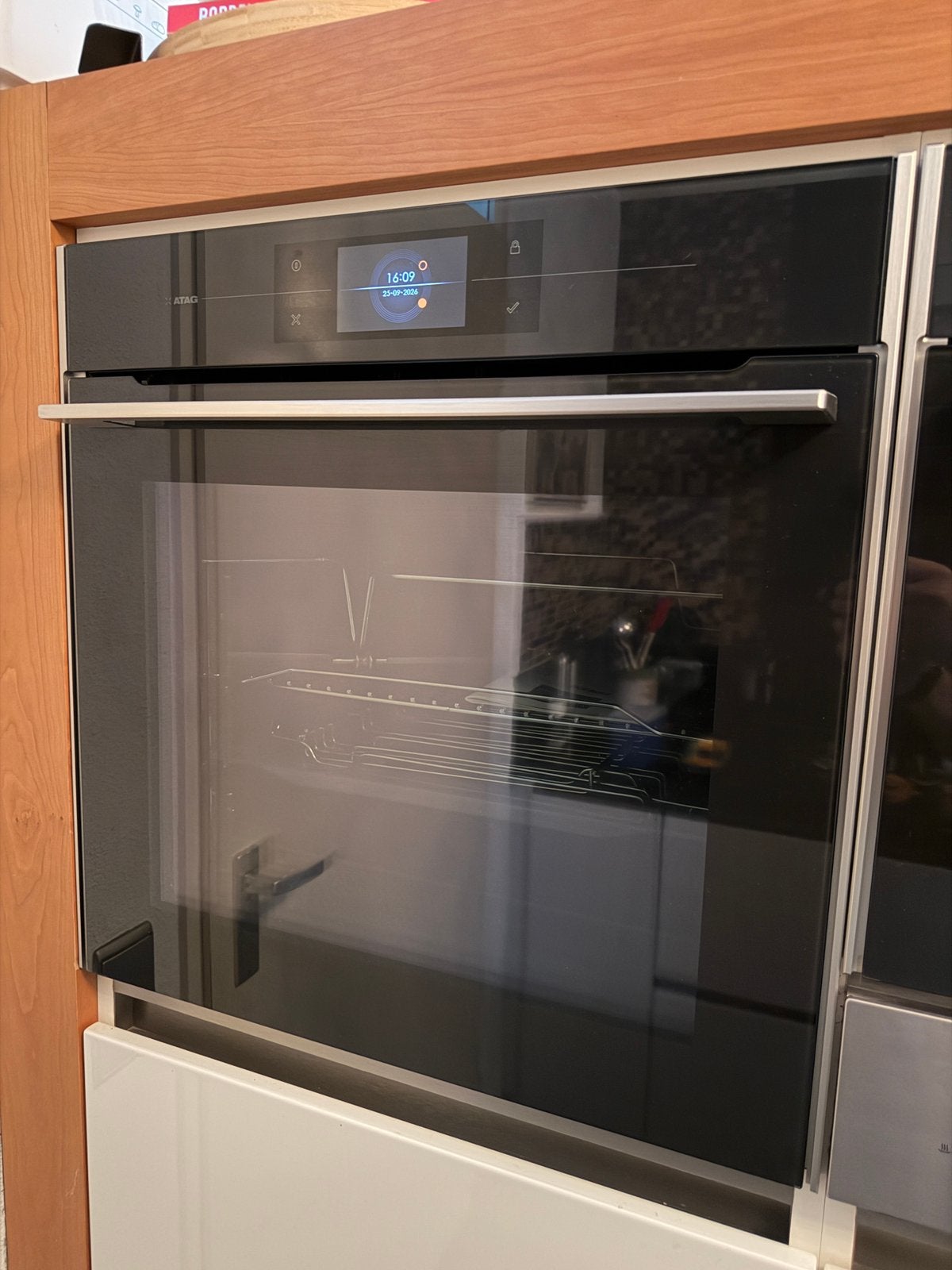 Pyrolyse oven van ATAG uit de luxe Magna serie., Ophalen, Hete lucht, 55 tot 60 cm, 45 tot 60 cm