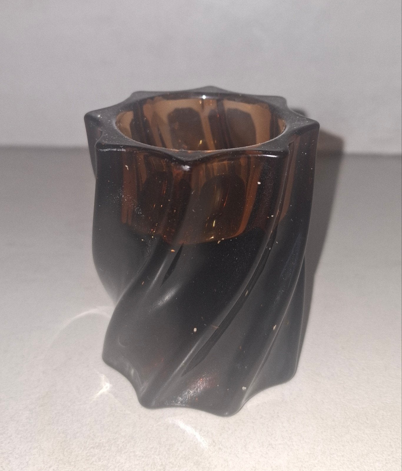 Smoked bruine glazen kandelaar, waxinelichthouder, Huis en Inrichting, Bruin, Overige merken, Ophalen of Verzenden, Kandelaar