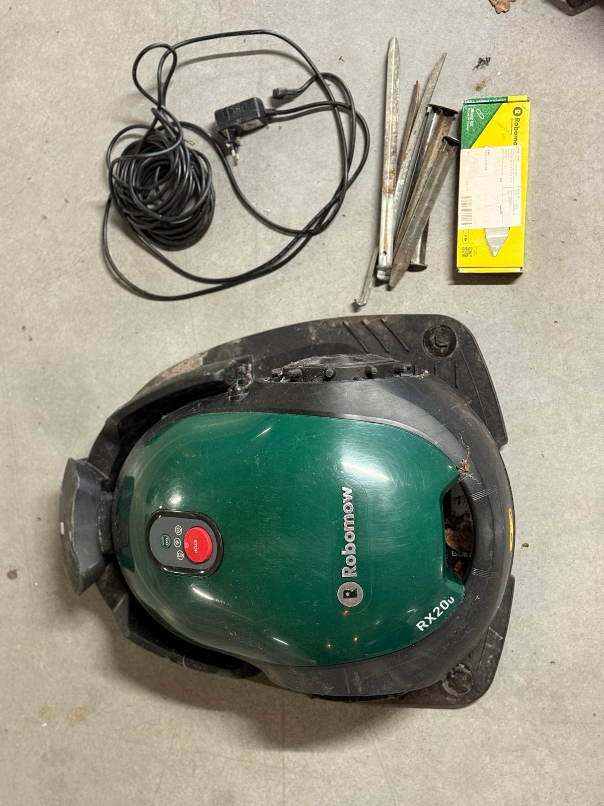 Robomow RX20u Robotmaaier - Gebruikt maar functioneel, Tuin en Terras, Grasmaaiers, Gebruikt, Accu-grasmaaier, Minder dan 30 cm