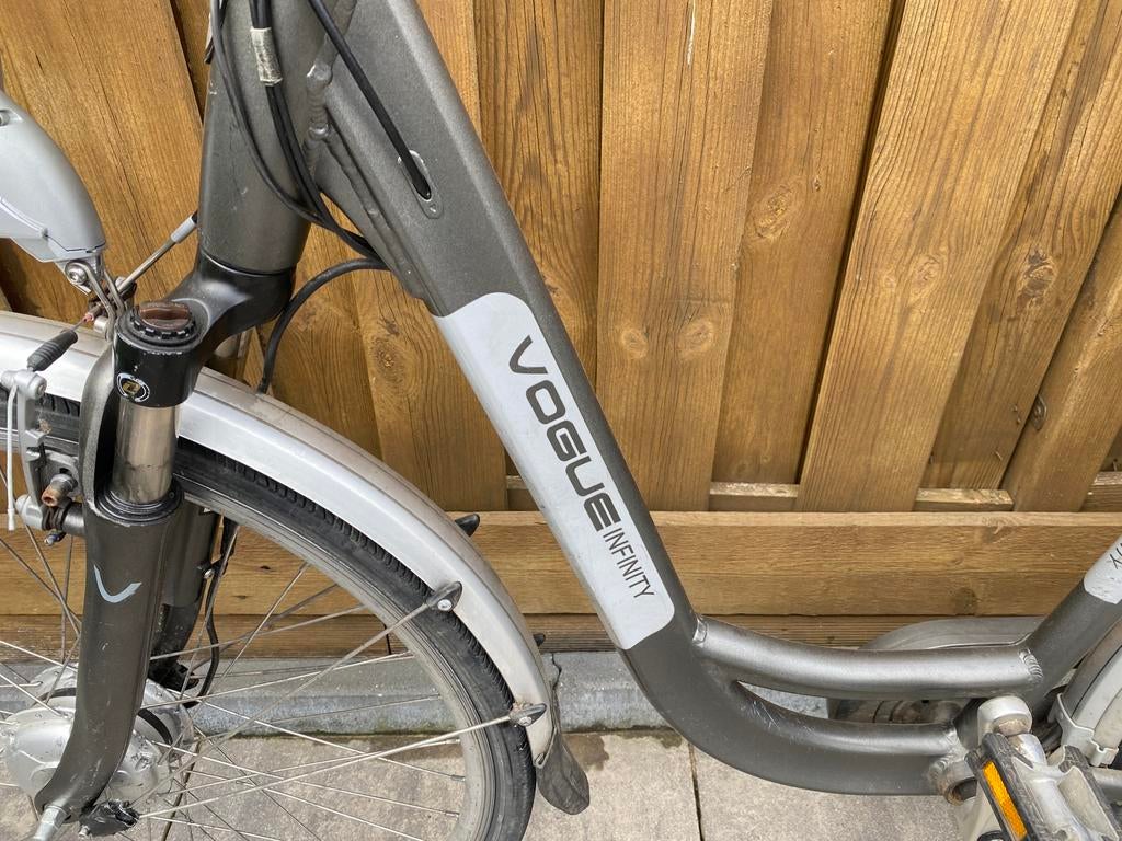 Vogue Infinity elektrische fiets, Gebruikt, 51 tot 55 cm, 30 tot 50 km per accu, Ophalen