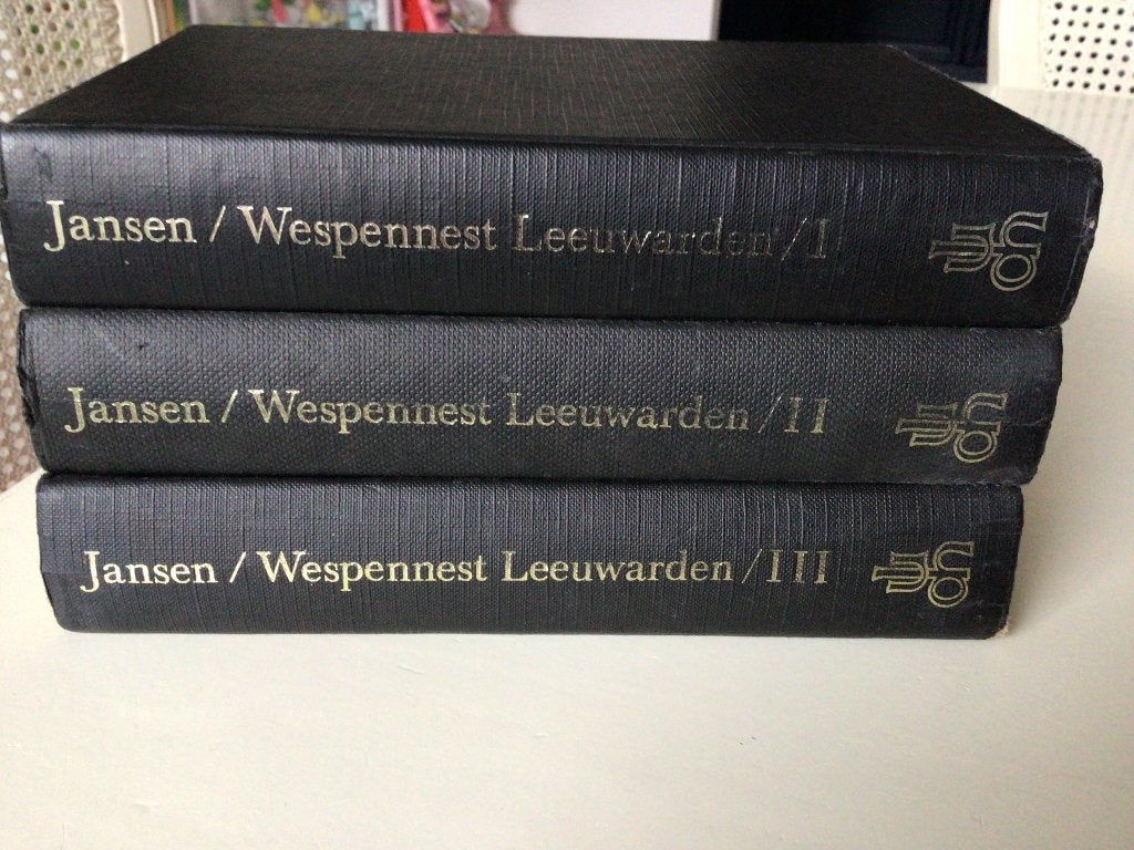 Wespennest Leeuwarden, deel I, II en III., Boeken, Tweede Wereldoorlog, Ophalen of Verzenden, Zo goed als nieuw, Ab Jansen