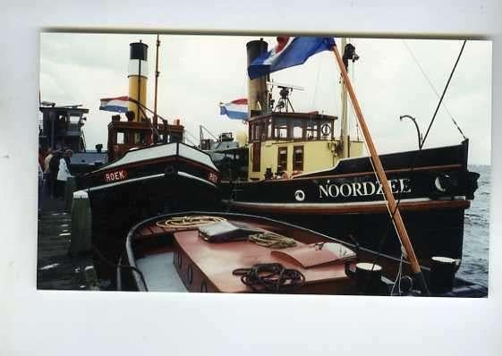 scheepvaart-foto-roek-noordzee, Verzamelen, Ophalen of Verzenden, Zo goed als nieuw, Motorboot, Boek of Tijdschrift