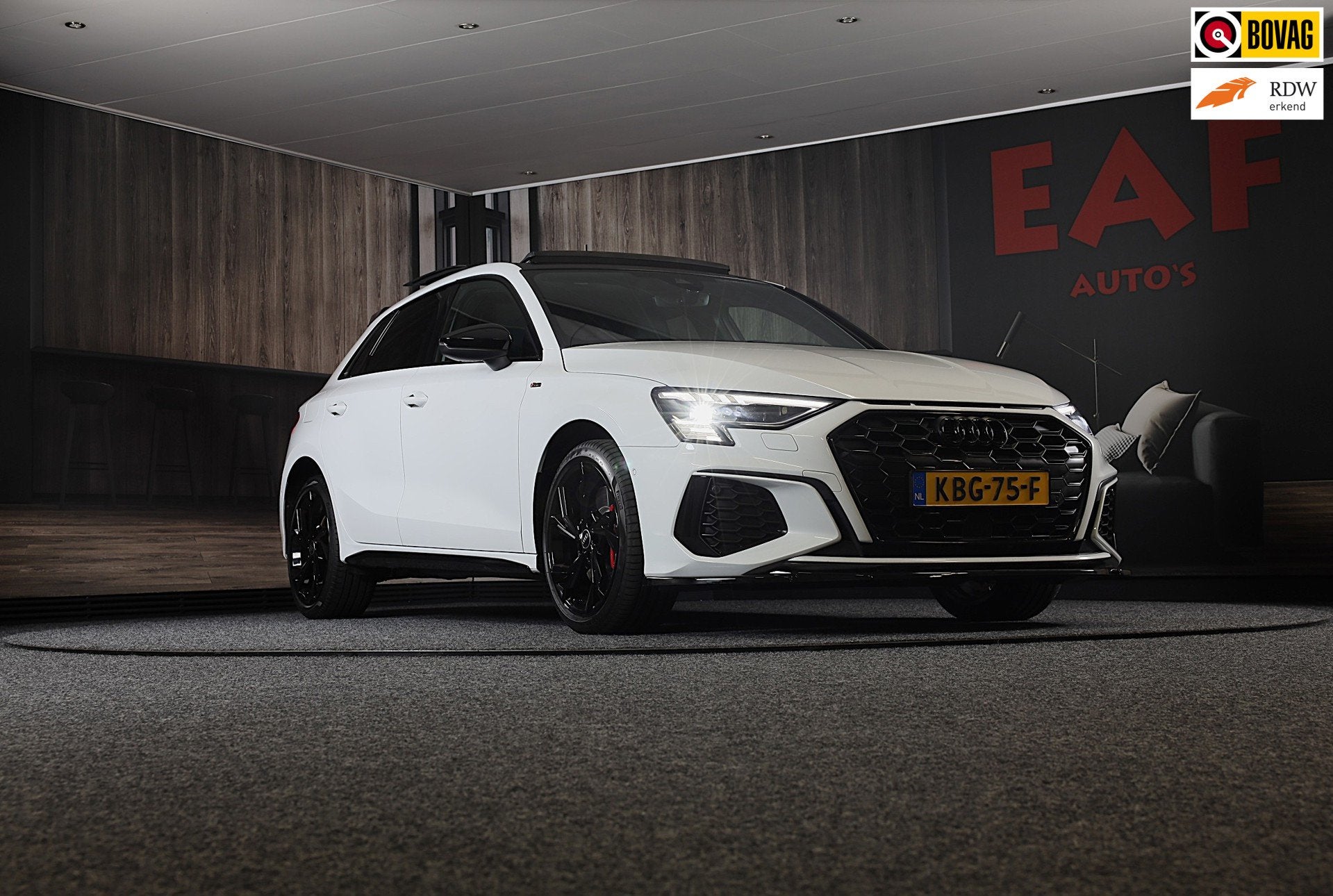 Audi A3 Sportback 45 TFSI e RS3 Look / 245 PK / RS Zetels /, Gebruikt, Euro 6, 4 cilinders, Wit