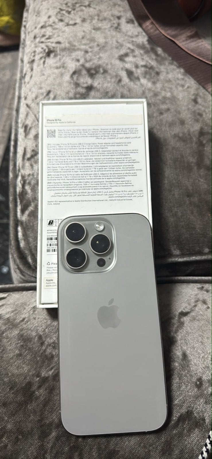 Apple iPhone 16 Pro 128GB - Zo goed als nieuw