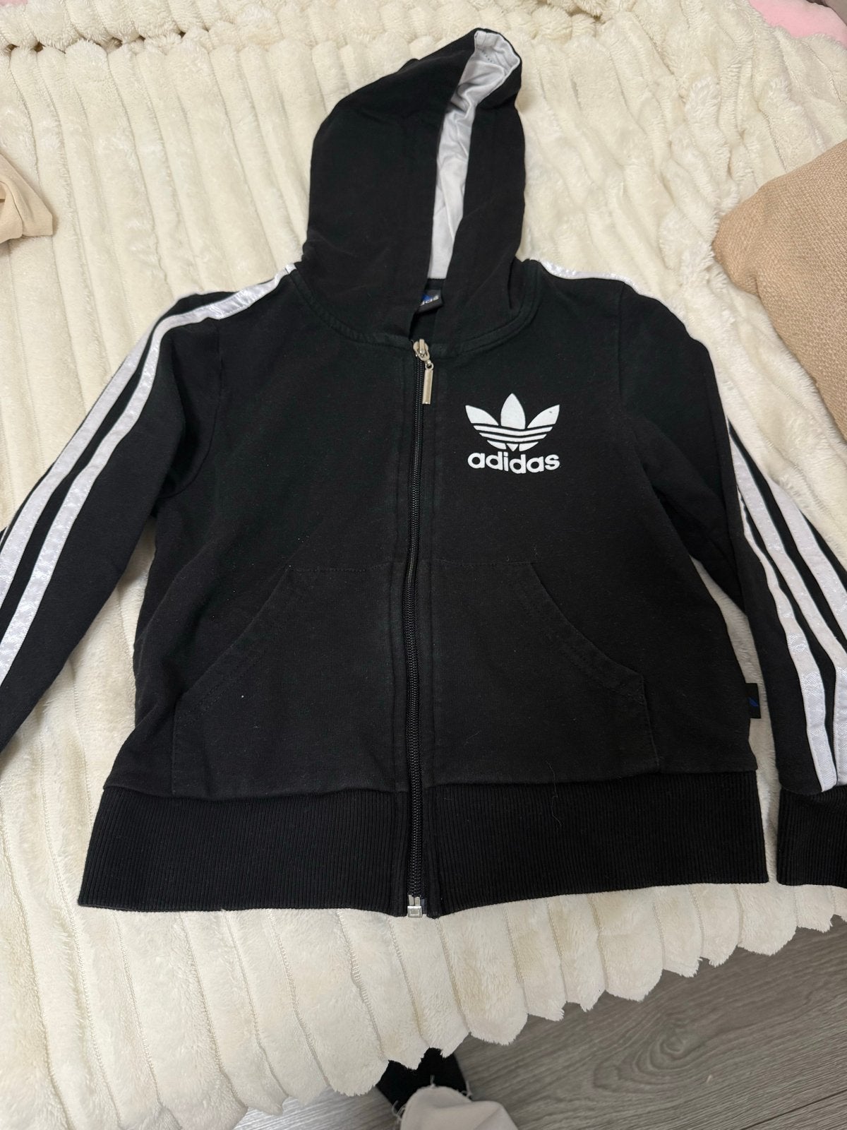 Adidas Vest Zwart Maat 134, Ophalen of Verzenden, Gebruikt, Jongen of Meisje, Trui of Vest