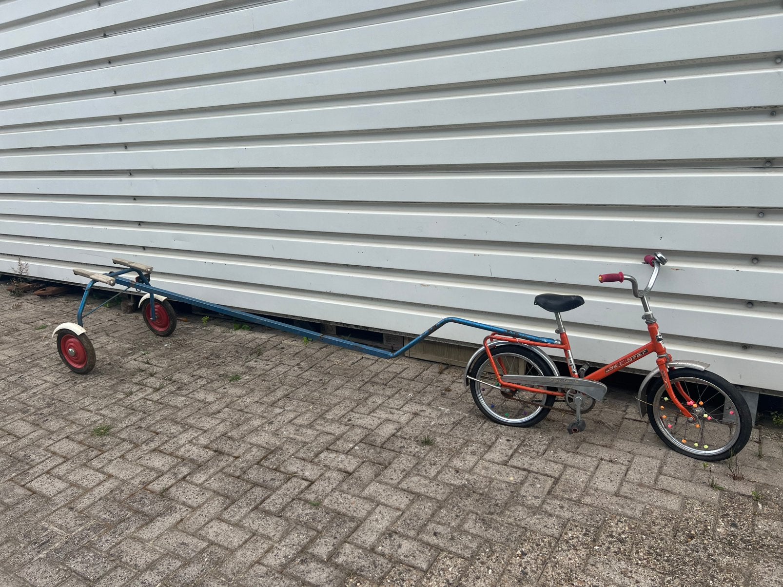 Vintage surfplank aanhanger voor fiets, Surfivle, Overige typen, Ophalen of Verzenden, Zo goed als nieuw