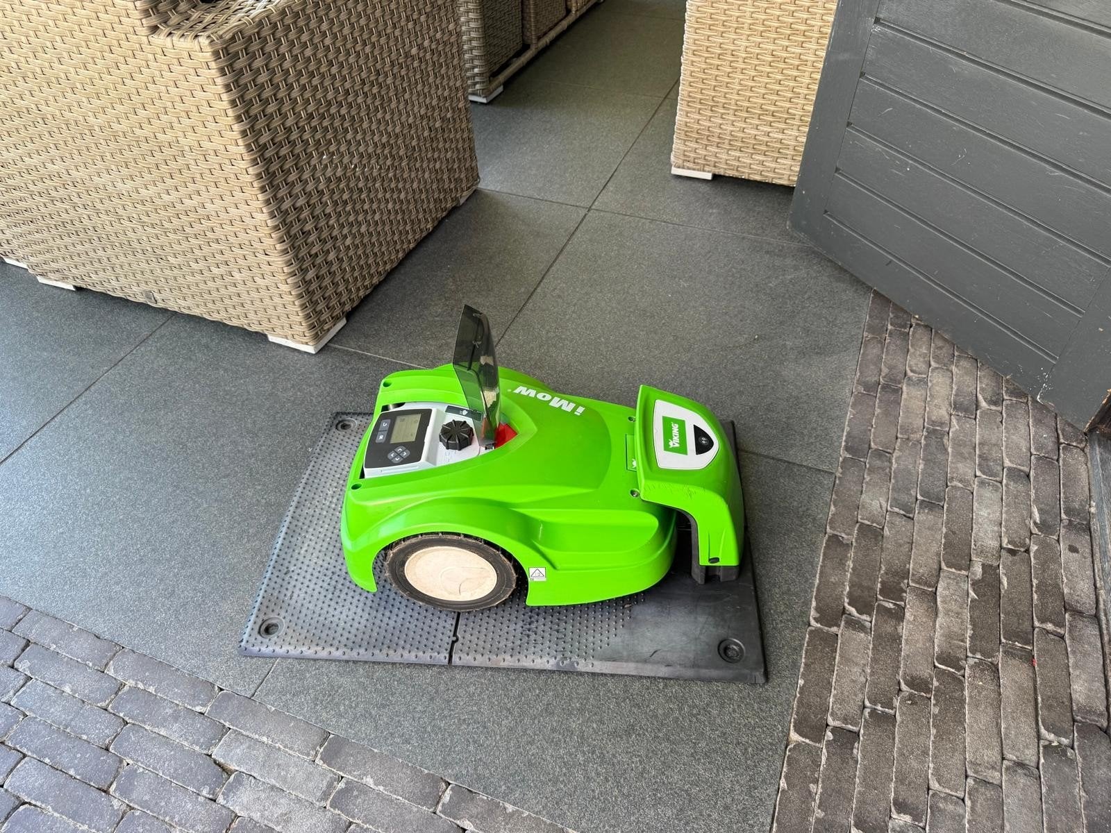 Viking iMow MI 422 Robotmaaier, Ophalen, Gebruikt, Minder dan 30 cm, Accu-grasmaaier