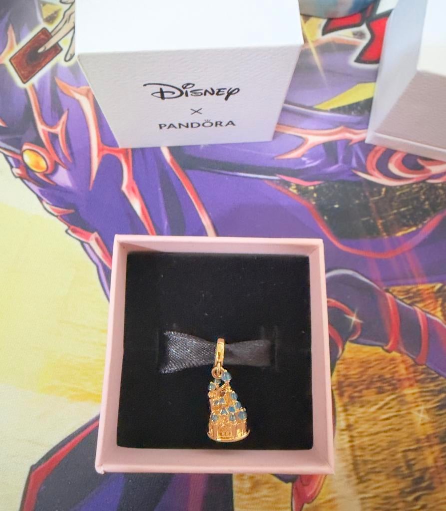 Pandora x Disneyland Paris Castle GOLD NEW, Ophalen of Verzenden, Nieuw, Goud, Pandora