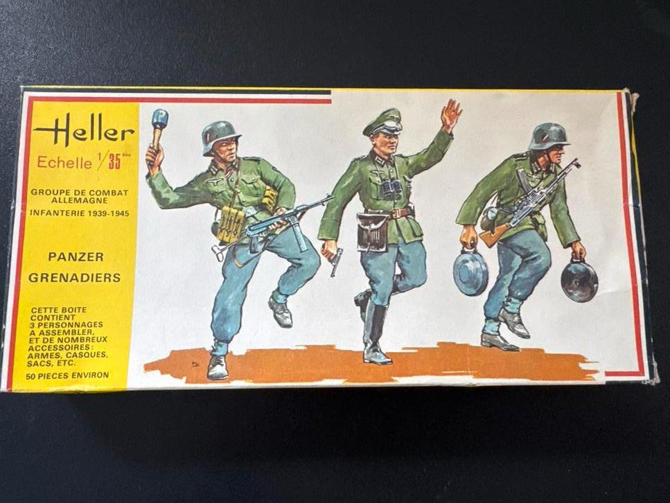 Heller Panzer Grenadiers 1:35 - Nieuw in doos, Ophalen of Verzenden, Nieuw, 1:35 tot 1:50, Figuur of Figuren