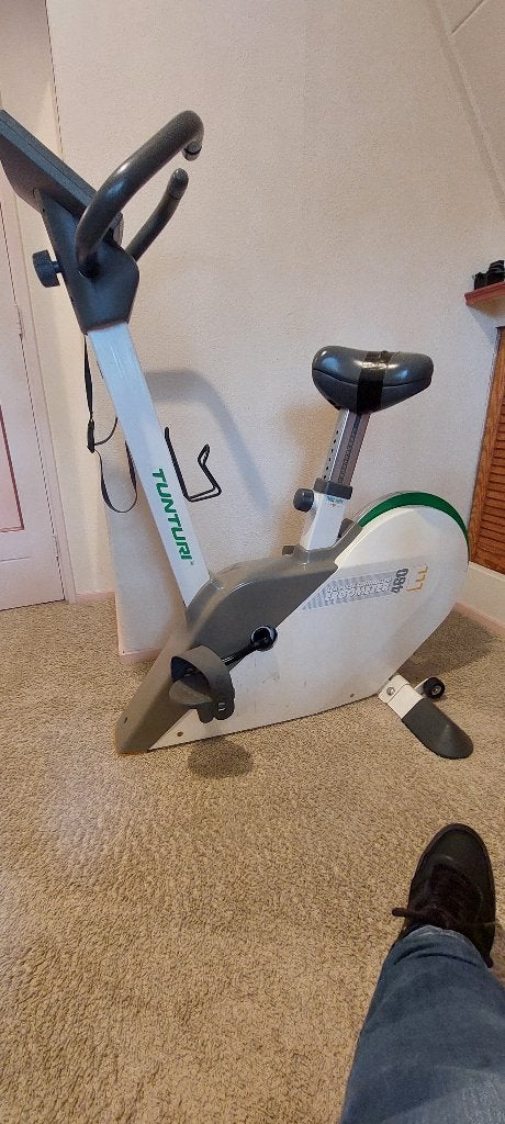 Hometrainer / Ergometer, Ophalen, Gebruikt, Metaal, Benen