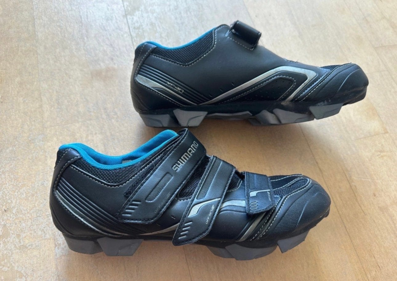 Shimano SH-XC30B SPD fietsschoenen - Maat 42, Fietsen en Brommers, Fietsaccessoires | Fietskleding, Gebruikt, Dames, Schoenen