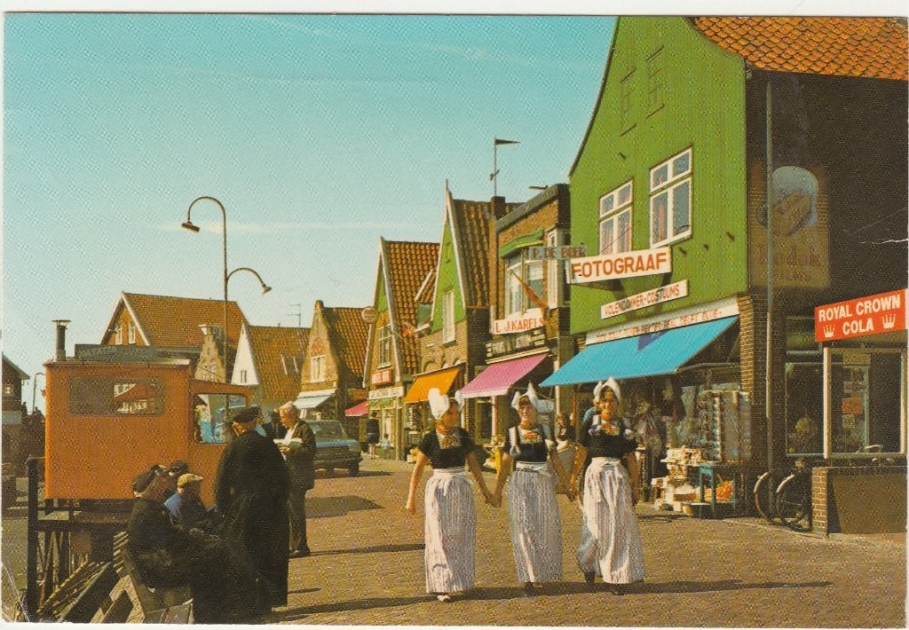 VOLENDAM Dijk Klederdracht, Verzenden, 1960 tot 1980, Gelopen, Noord-Holland